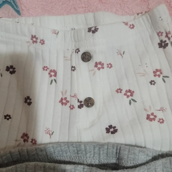 Simple Joys by Carter's Floral Baby Girl Leggins Size 6- Months - Picture 3 of 6